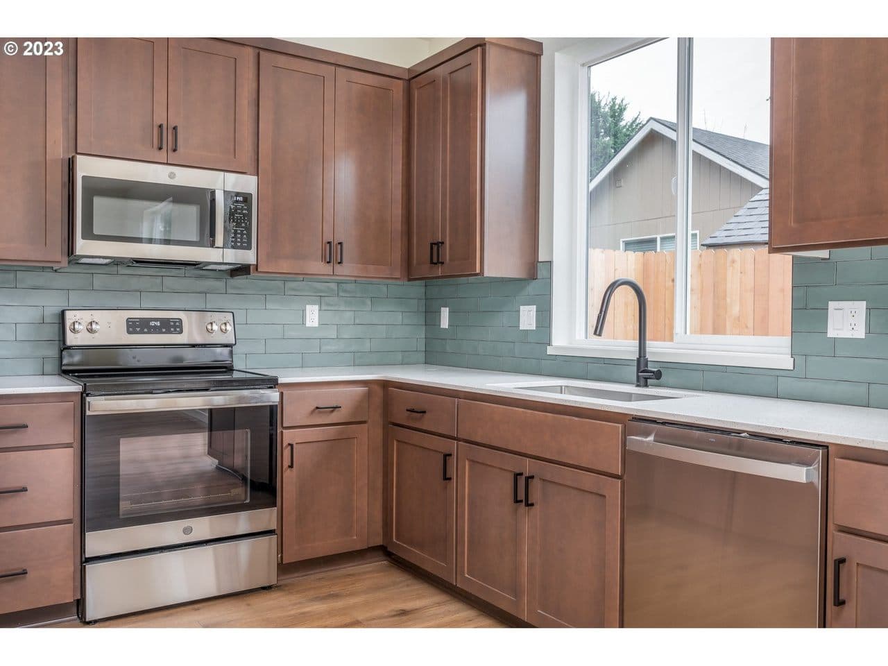 SE 62nd, Portland, photo 5 of 8
